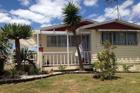 Photo of property in 18 Alton Terrace, Pakuranga Heights, Auckland, 2010
