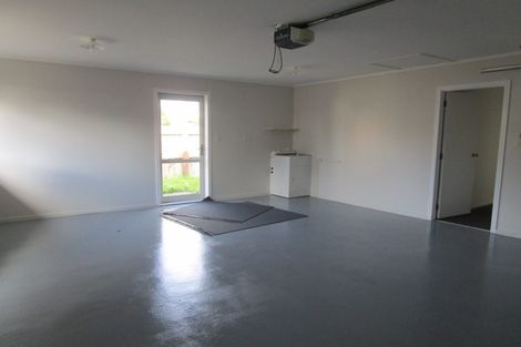 Photo of property in 4a Cross Street, Papakura, 2110