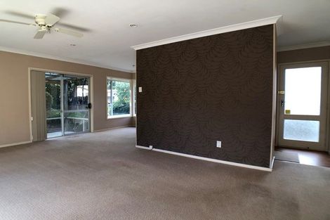Photo of property in 9 Camphora Place, Ranui, Auckland, 0612