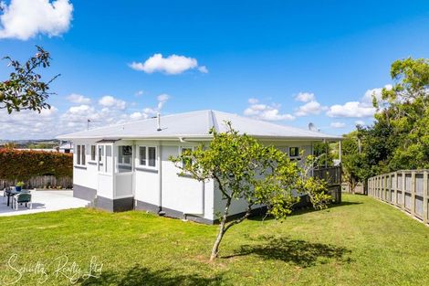 Photo of property in 20 Bickerstaffe Road, Maungaturoto, 0520