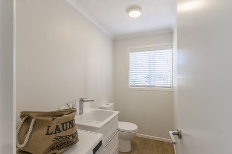 Photo of property in 77 Gray Avenue, Paraparaumu Beach, Paraparaumu, 5032