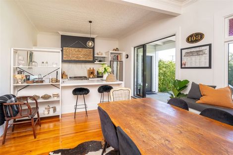 Photo of property in 38 Ings Avenue, Saint Clair, Dunedin, 9012