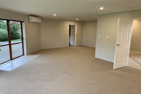 Photo of property in 14 Kilkenny Place, Fitzherbert, Palmerston North, 4410