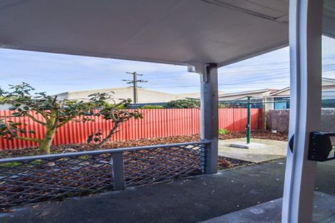 Photo of property in 168 Macandrew Road, South Dunedin, Dunedin, 9012