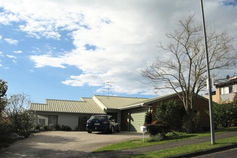 Photo of property in 22 Te Arawa Place, Welcome Bay, Tauranga, 3112