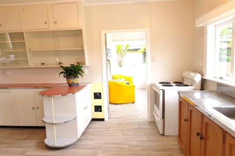 Photo of property in 1 Shoemaker Road, Waipu, 0510