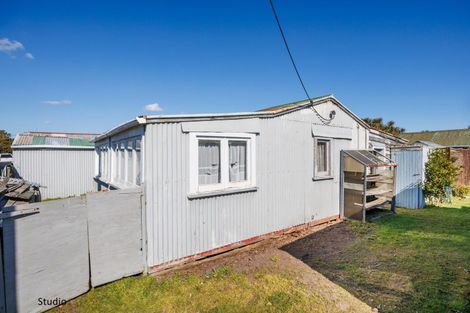 Photo of property in 12 Beach Street, Tangimoana, 4822