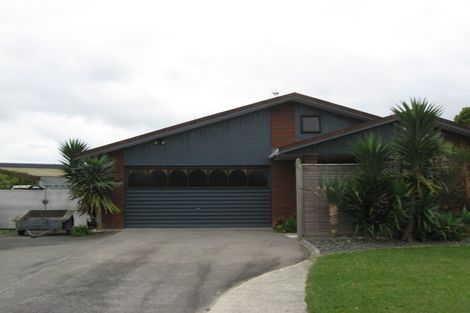 Photo of property in 6 Elrita Place, Conifer Grove, Takanini, 2112