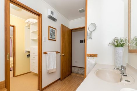 Photo of property in 14 Arcus Street, St Andrews, Hamilton, 3200