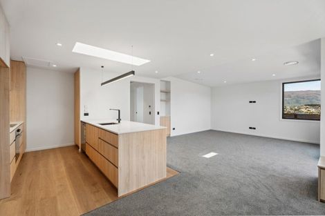 Photo of property in 21 Fenton Avenue, Wanaka, 9305