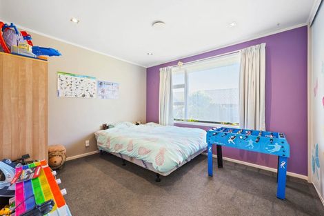 Photo of property in 18 Majesty Place, Half Moon Bay, Auckland, 2012