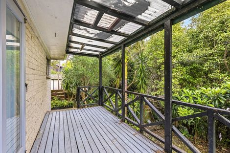 Photo of property in 1/92 Saddleback Rise, Murrays Bay, Auckland, 0630