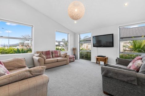Photo of property in 143 The Boulevard, Papamoa Beach, Papamoa, 3118
