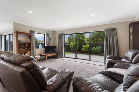 Photo of property in 5 Yusef Way, Levin, 5510