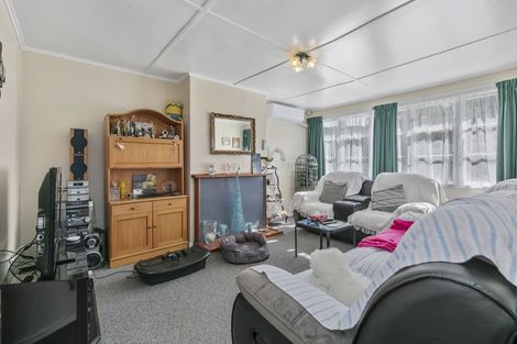 Photo of property in 310 George Street, Stokes Valley, Lower Hutt, 5019