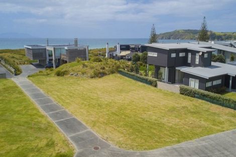 Photo of property in 27 Inanga Lane, Omaha, 0986