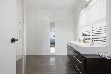 Photo of property in 59 Campbell Road, Mount Maunganui, 3116