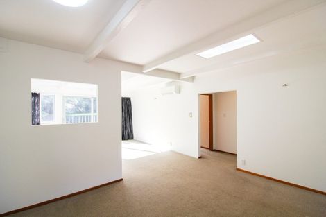 Photo of property in 1/63 Cheviot Road, Lowry Bay, Lower Hutt, 5013