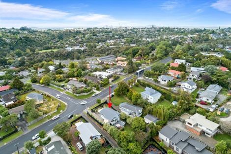 Photo of property in 72 Verbena Road, Birkdale, Auckland, 0626