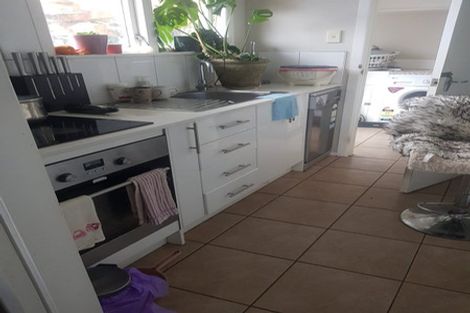 Photo of property in 14 Tairere Crescent, Rosehill, Papakura, 2113