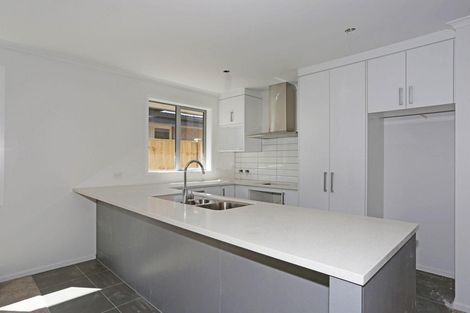 Photo of property in 17 Raki Street, Pukekohe, 2120