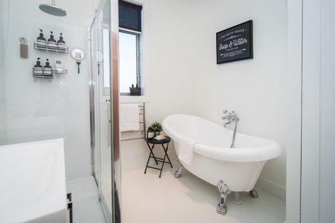 Photo of property in 74 Le Cren Street, Seaview, Timaru, 7910