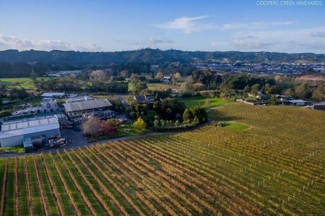 Photo of property in 72 Waimumu Road, Massey, Auckland, 0614