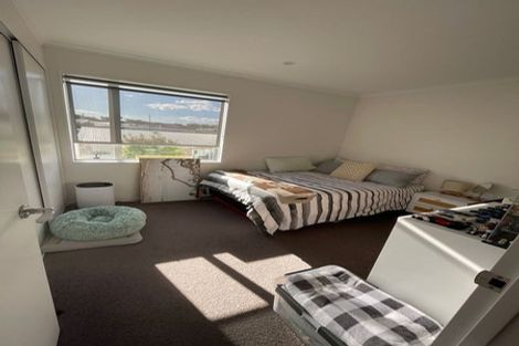 Photo of property in 36 Owen Chapman Drive, Red Beach, 0932