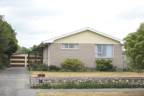 Photo of property in 8 Heathglen Avenue, Parklands, Christchurch, 8083