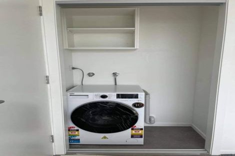 Photo of property in 1b Dey Street, Mosgiel, 9024