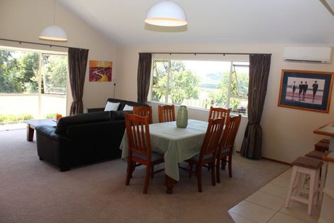 Photo of property in 38 Henson Road, Whitford, Howick, 2571