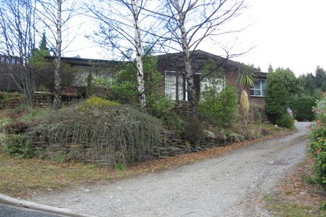 Photo of property in 12 Watts Road, Fernhill, Queenstown, 9300