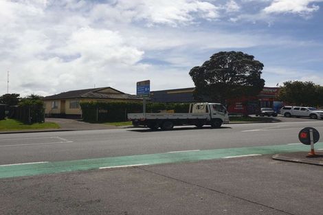 Photo of property in 190 Universal Drive, Henderson, Auckland, 0610