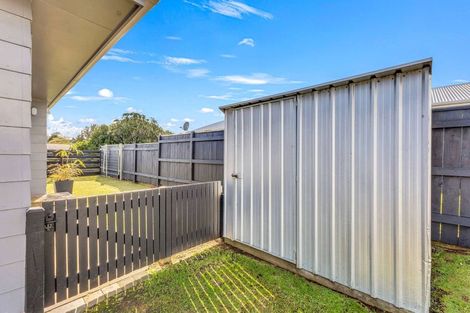 Photo of property in 1/58 Riversdale Drive, Merrilands, New Plymouth, 4312