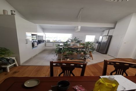 Photo of property in 52 Grenada Avenue, Forrest Hill, Auckland, 0620
