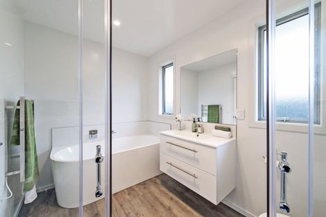 Photo of property in 16 Hobbs Street, Hororata, 7572