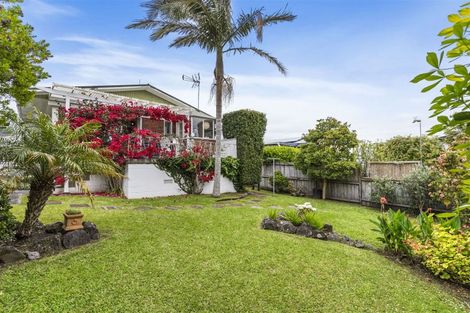Photo of property in 3/33 Northumberland Avenue, Belmont, Auckland, 0622