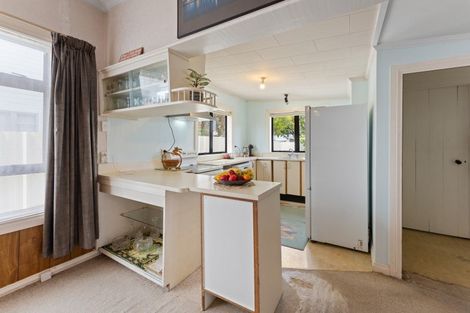 Photo of property in 4 Roxburgh Grove, Petone, Lower Hutt, 5012