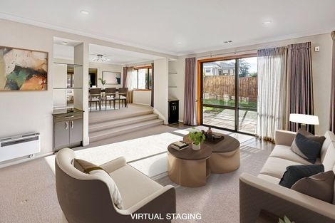 Photo of property in 5 Gibbston Crescent, Flat Bush, Auckland, 2016