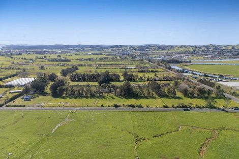 Photo of property in 42 Rimmer Road, Helensville, 0875