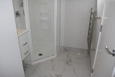 Photo of property in 56 Taikata Road, Te Atatu Peninsula, Auckland, 0610