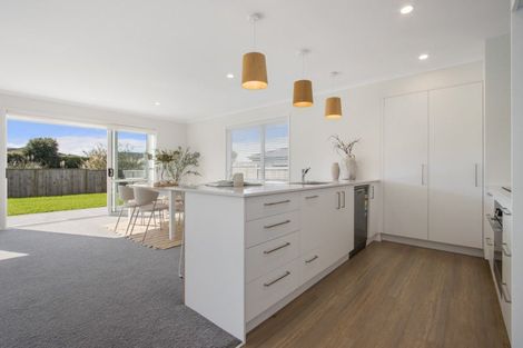 Photo of property in 65 Ridge Drive, Omokoroa, 3114