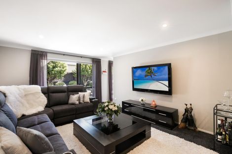 Photo of property in 2 Mirabell Place, Patumahoe, Pukekohe, 2679