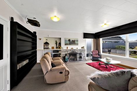 Photo of property in 52 Fairfield Road, Hawera, 4610