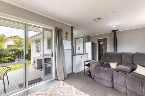 Photo of property in 90 Fergusson Street, Woodville, 4920