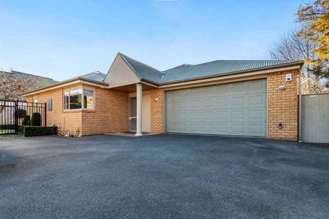 Photo of property in 152 Ilam Road, Ilam, Christchurch, 8041