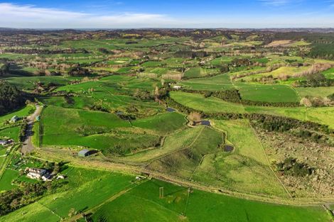 Photo of property in 141 Valley Road, Waitoki, Kaukapakapa, 0871