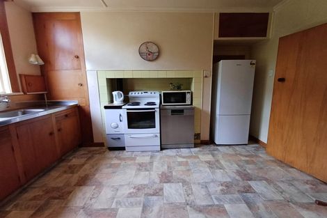 Photo of property in 39 Moana Crescent, Musselburgh, Dunedin, 9013