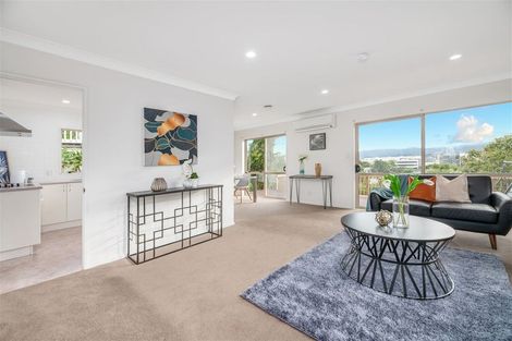 Photo of property in 21 Tudor Road, Henderson, Auckland, 0610