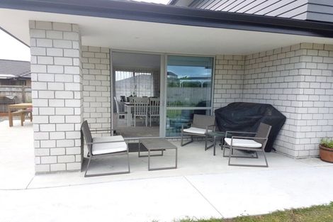 Photo of property in 5 Poaka Place, One Tree Point, 0118